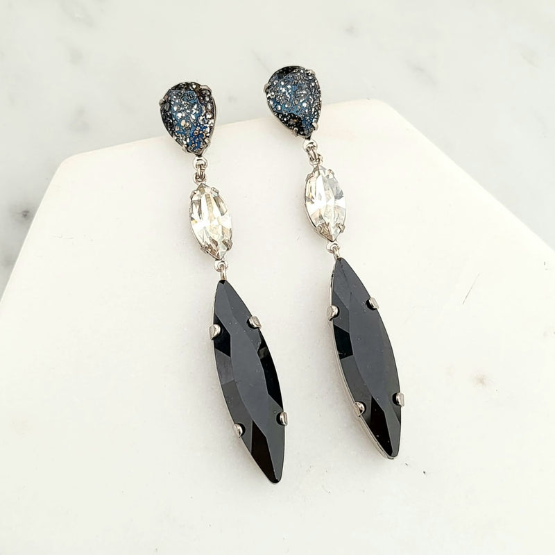 Jolie Sphinx Long Black Earrings