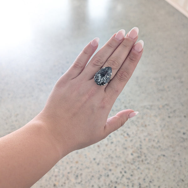 Large Pear Ring - Black Pantina