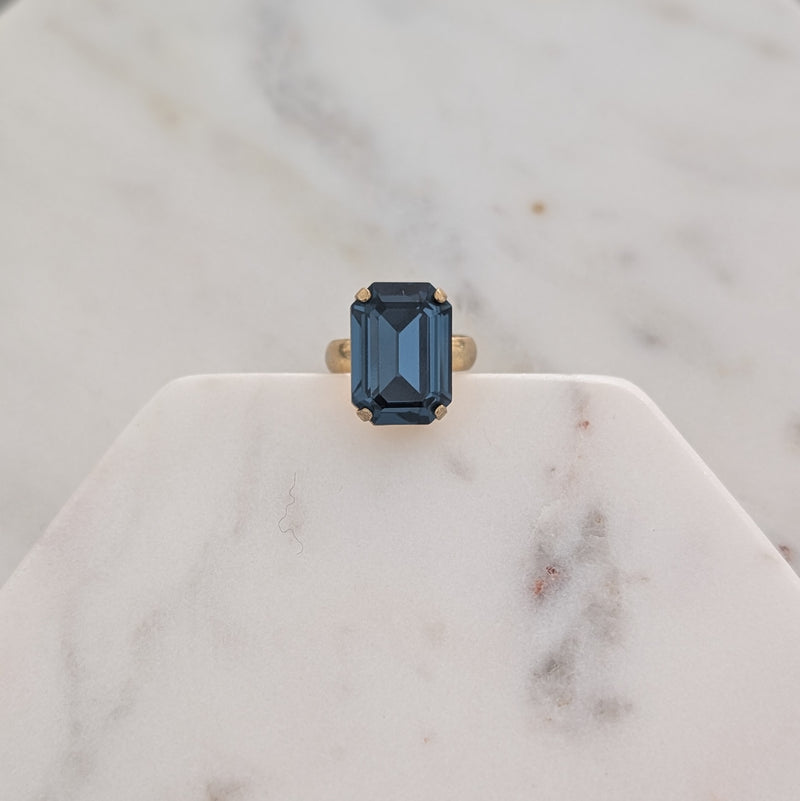 Emerald Cut Ring Large - Rhodium