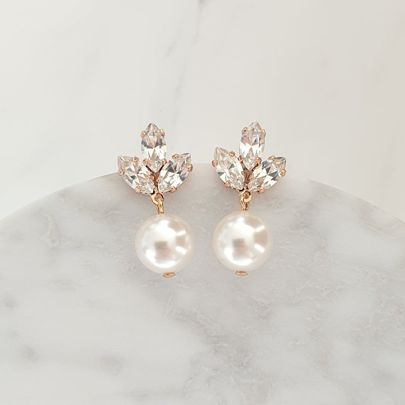 Rose Gold Pearl Earring