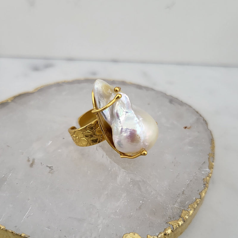 Baroque Pearl Ring -18CT GOLD
