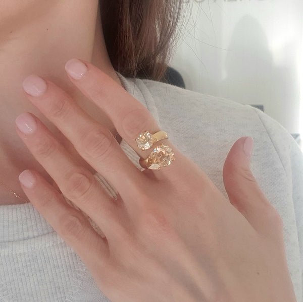 Amelia - Small Gold Ring