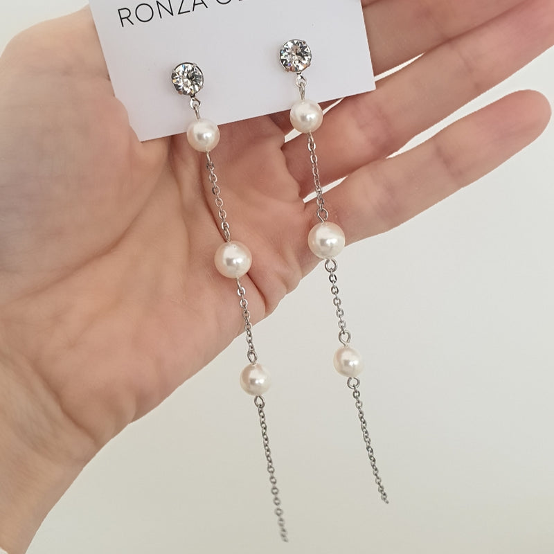 LONG pearl earring